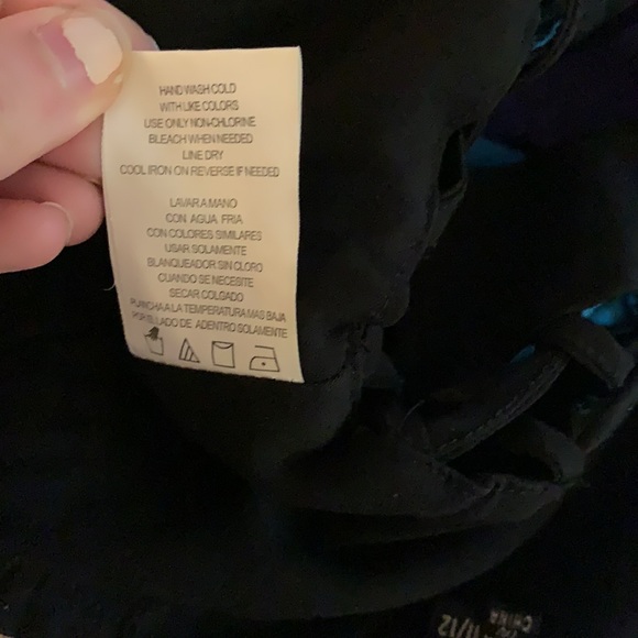 Color Block Dress - Picture 10 of 10